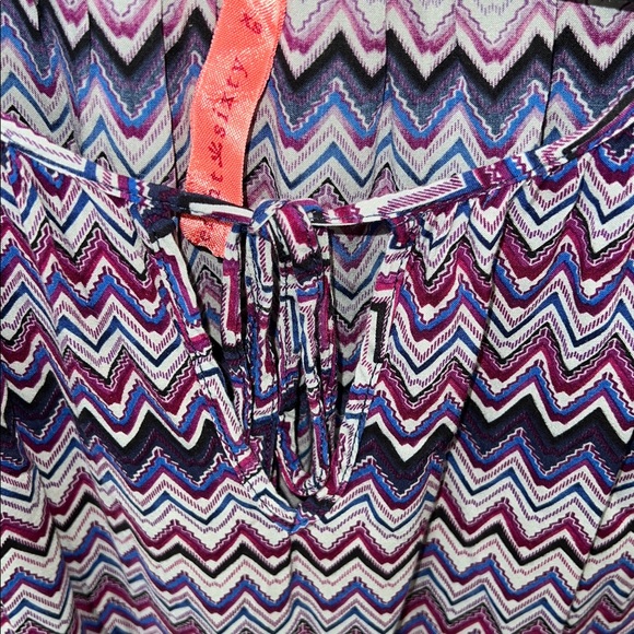 Eight Sixty Chevron Dress - Picture 4 of 10